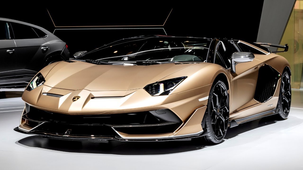 Gold Lamborghini Aventador