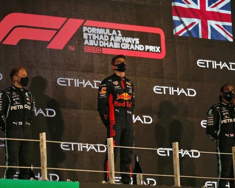 Max Verstappen and Lewis Hamilton at Mercedes battle - Formula1news.co.uk