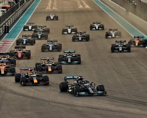 F1 fans launch Lewis Hamilton Championship petition.v1