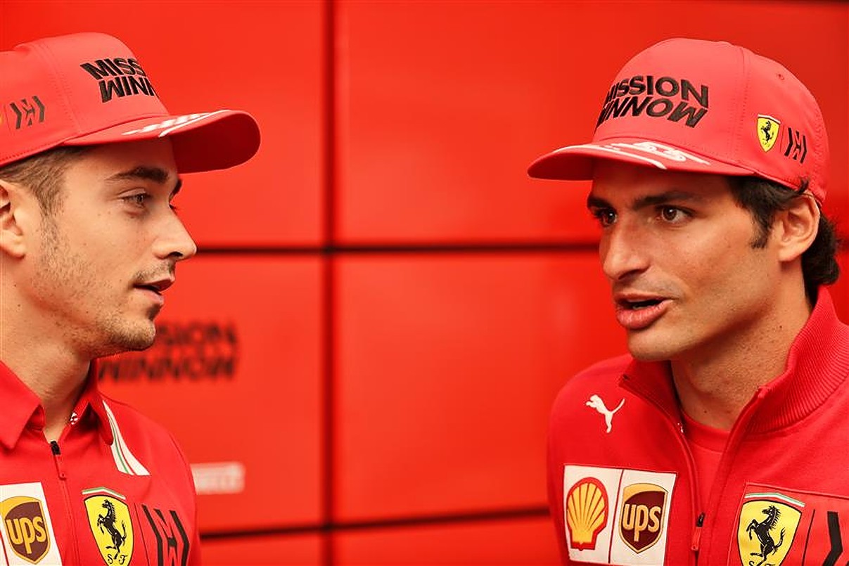 Ferrari drivers Charles Leclerc and Carlos Sainz in 2021.v1