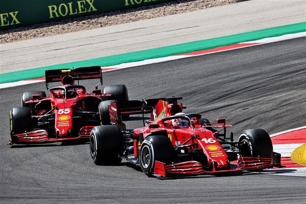 Leclerc and Sainz racing in Portimao, 2021.v1