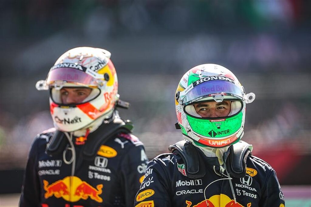 Sergio Perez and Max Verstappen in Mexico, 2021.v1