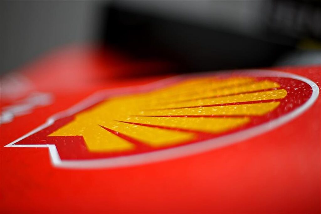 Shell engine oil used by Ferrari F1 team.v1