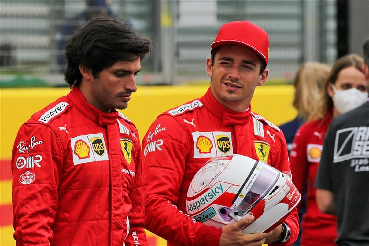 Carlos Sainz and Charles Leclerc at Ferrari ahead of 2022 season.v1