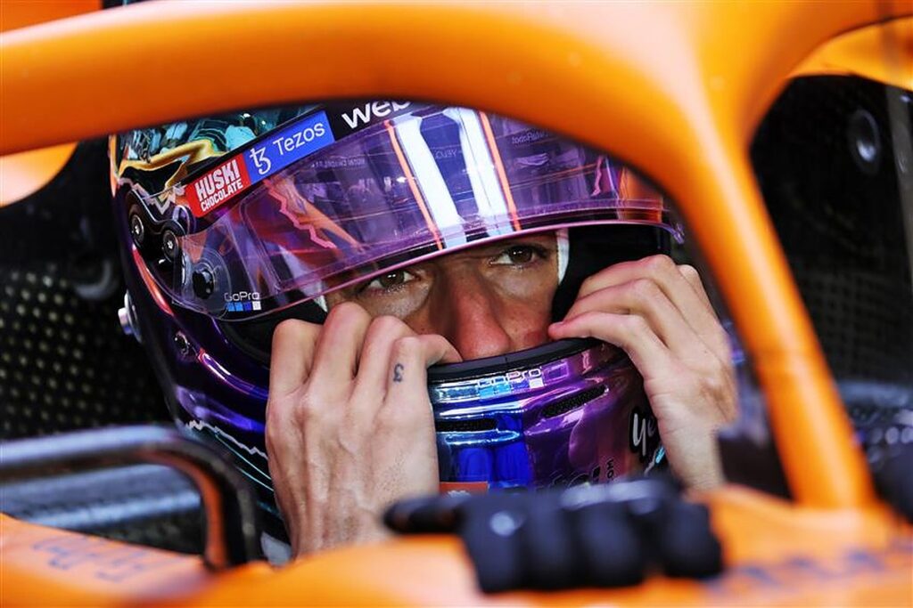 Daniel Ricciardo at the 2021 Qatar Grand Prix.v1