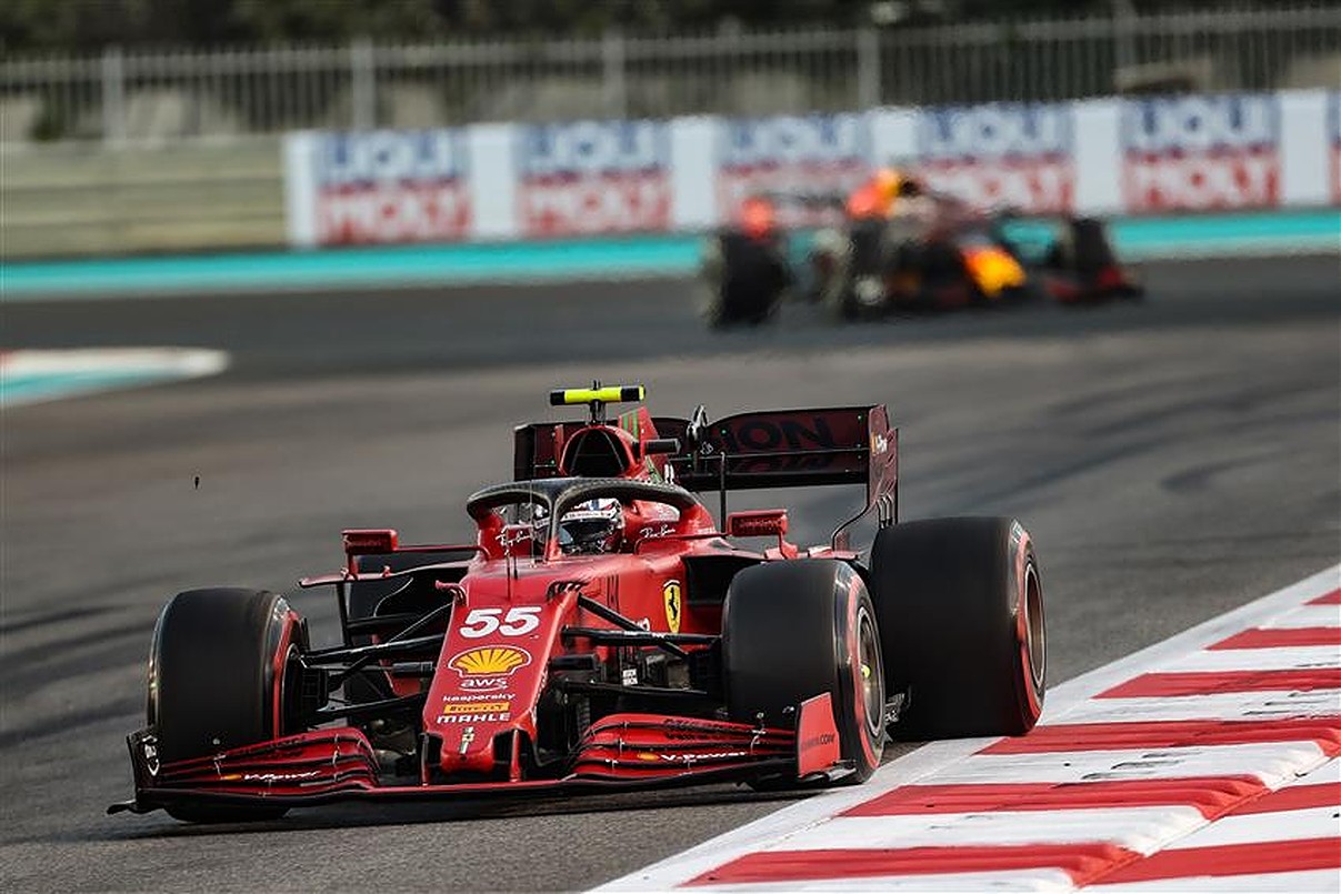 Ferrari driver Carlos Sainz at 2021 Abu Dhabi GP.v1