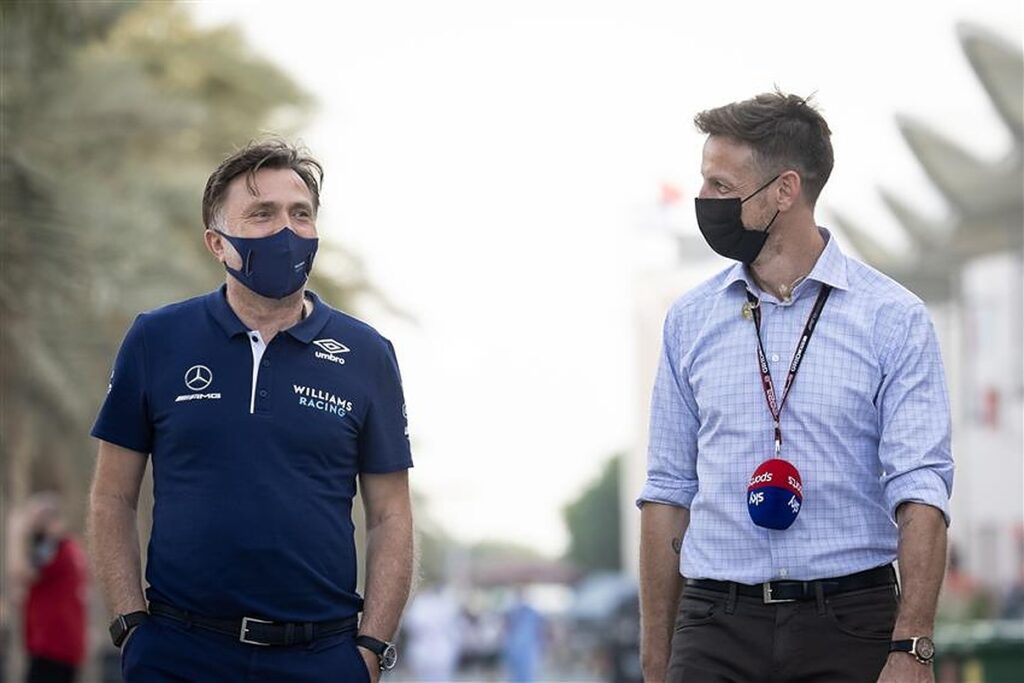 Jenson Button and Williams boss Jost Capito.v1