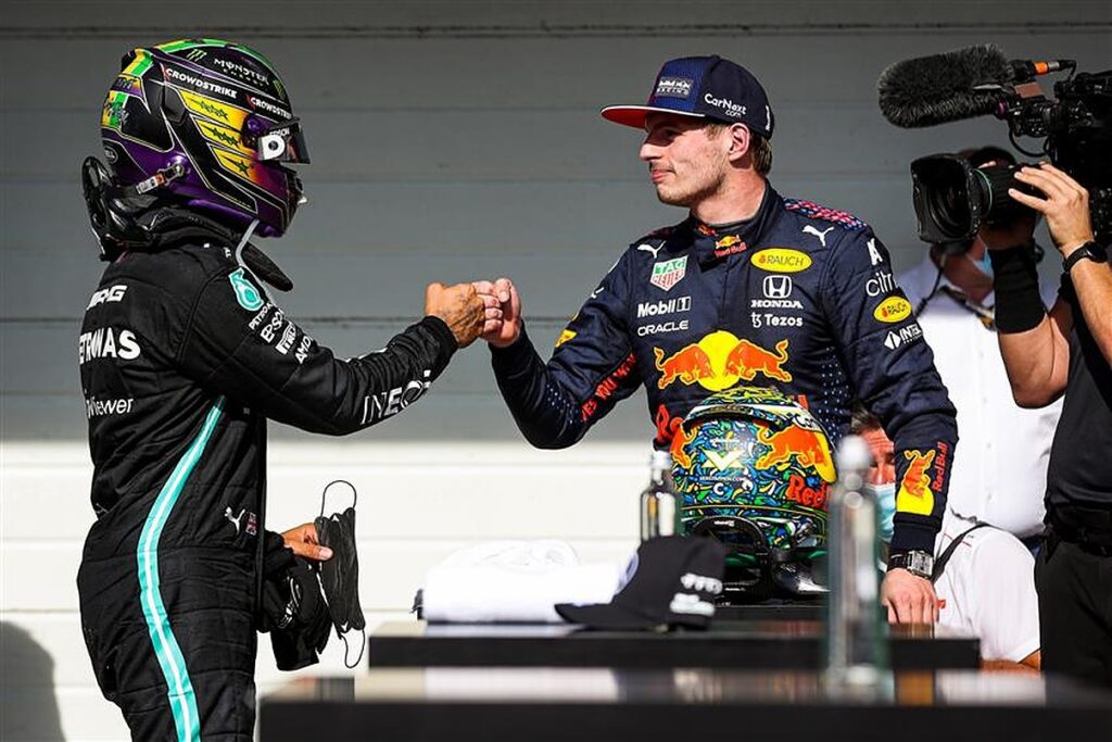 Max Verstappen and Lewis Hamilton in Brazil GP 2021.v1