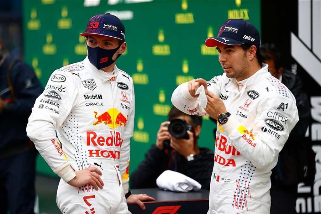 Max Verstappen and Sergio Perez at 2021 Turkish GP.v1