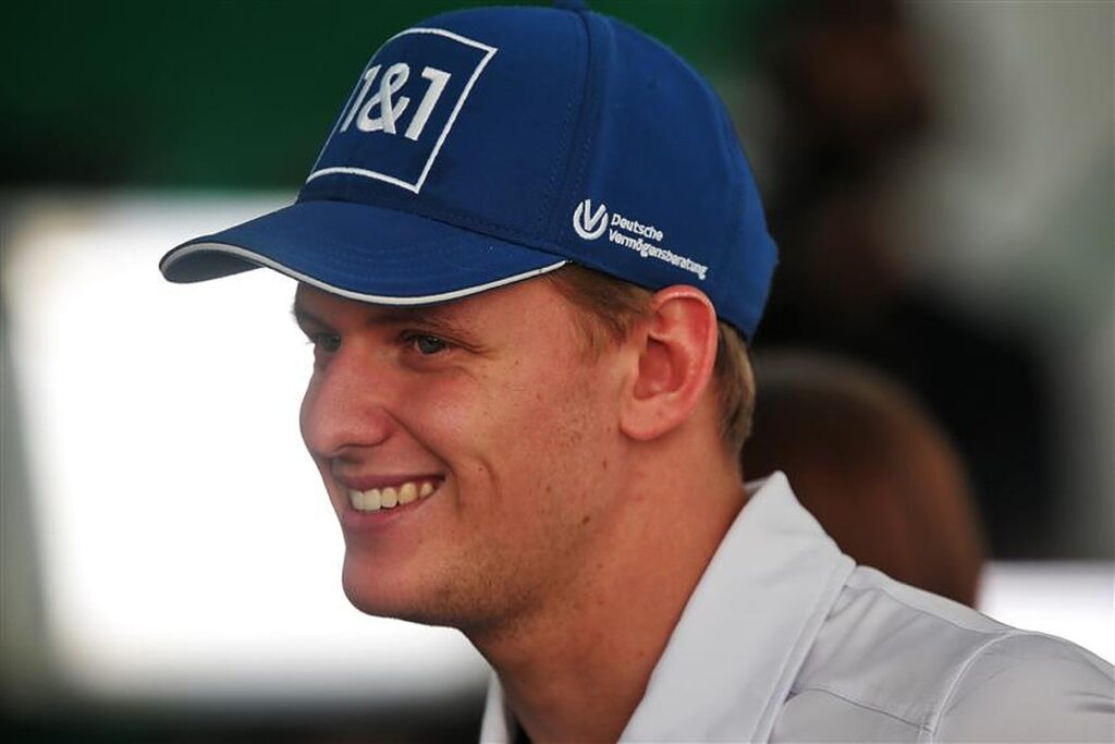 Mick Schumacher could get Ferrari drive in 2022.v1