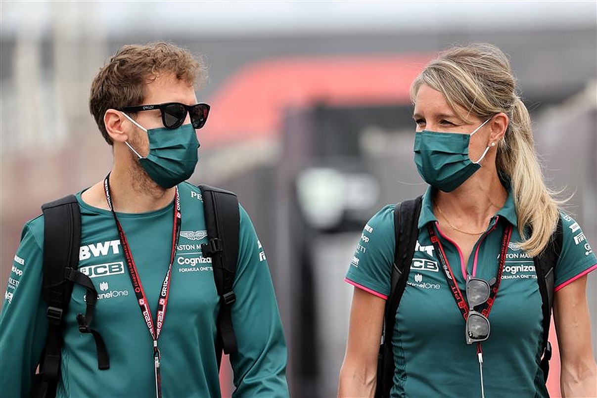 Sebastian Vettel and Britta Roeske at Aston Martin in 2021.v1