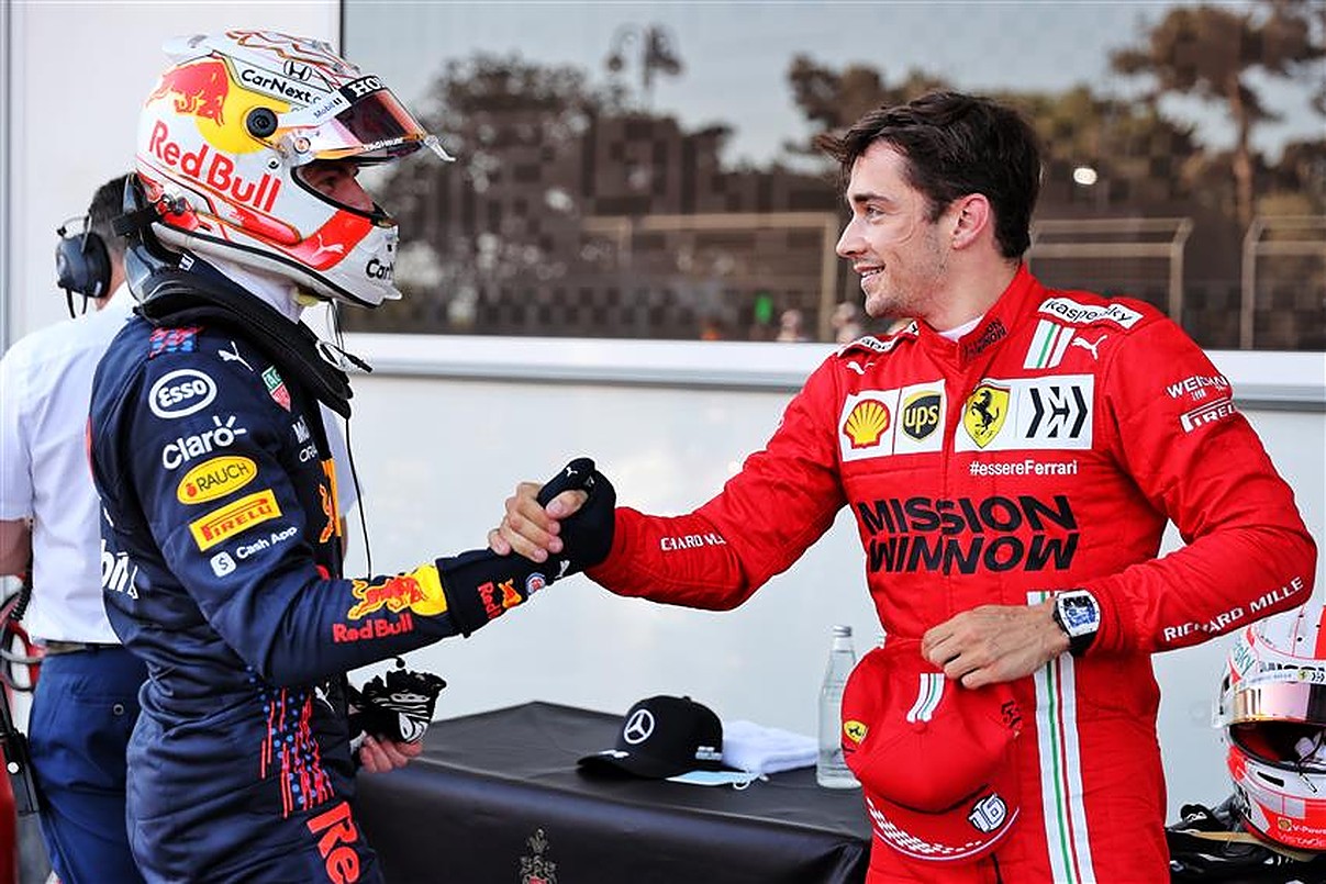 Max Verstappen and Ferrari driver Charles Leclerc in Baku 2021.v1