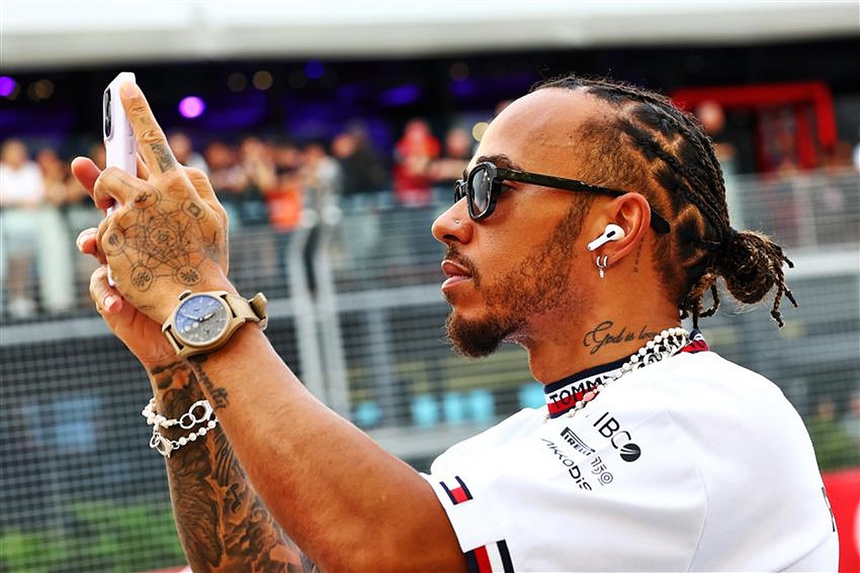 Comme un fou : Lewis Hamilton s'inquiète d'une faiblesse majeure de Mercedes