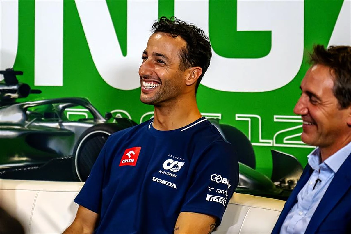 Daniel Ricciardo to complete simulator test as he targets F1 return